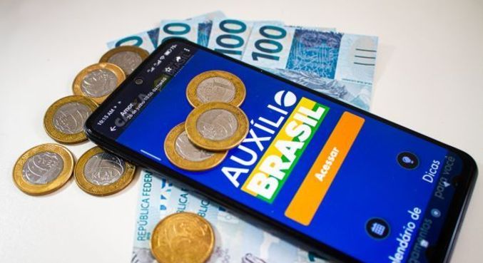 
Contratações de empréstimo no Auxílio Brasil devem começar em setembro