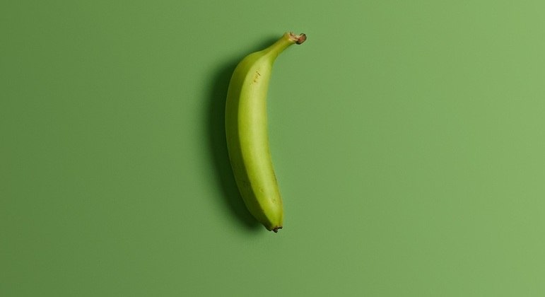 
Comer uma banana verde por dia ajuda a evitar uma série de cânceres, diz estudo