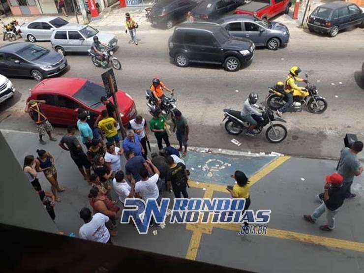 Motociclistas armados assaltam empresário em “saidinha” do Bradesco