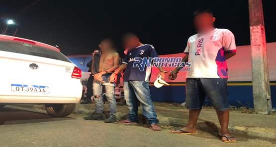 Trio suspeito de roubo é preso com arma caseira na zona leste da capital
