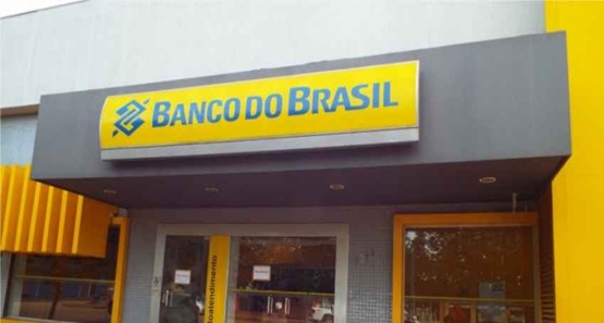 Criminosos invadem agência do Banco do Brasil e furtam fiação na capital