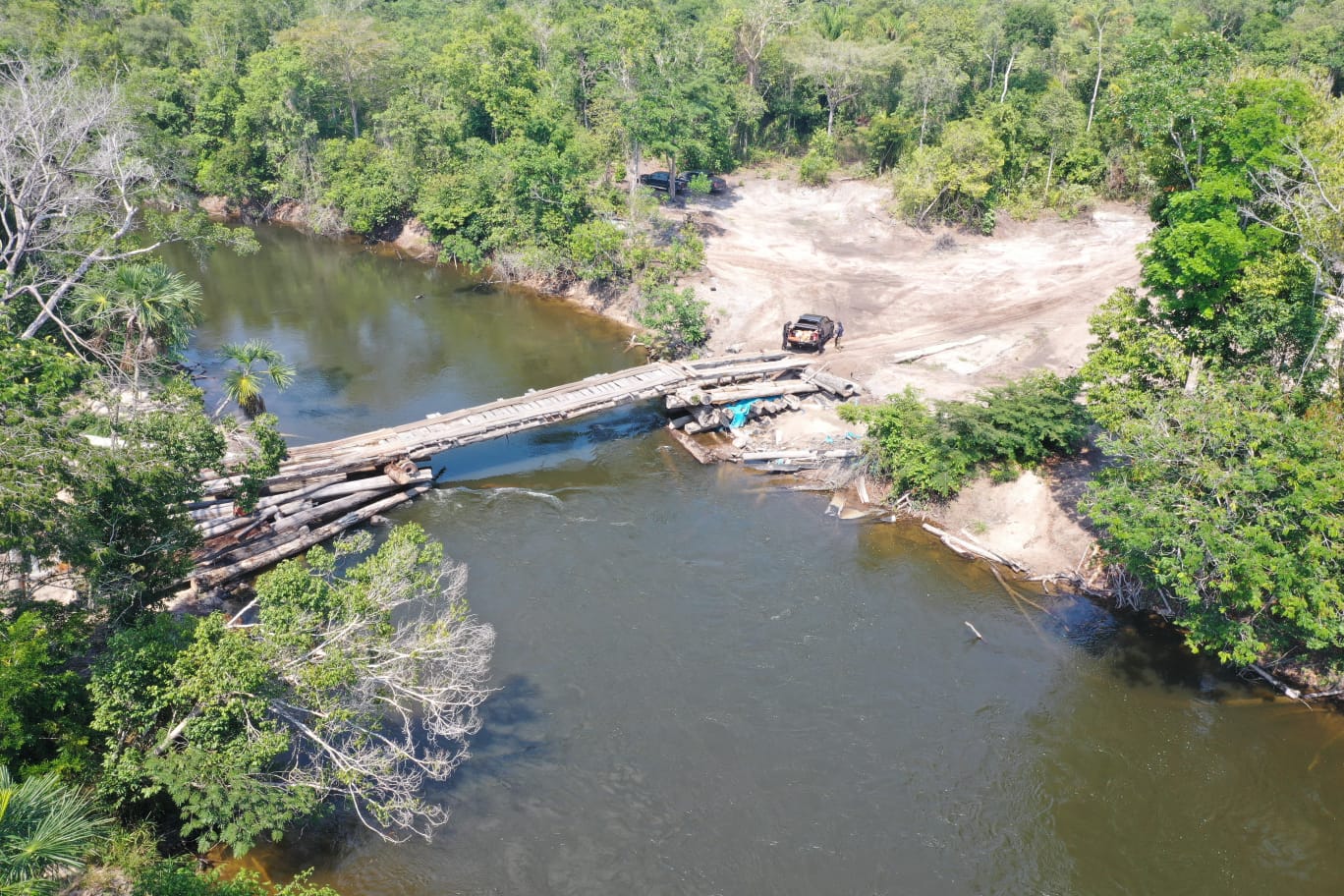 PF destrói ponte irregular instalada em Terra Indígena de Rondônia 