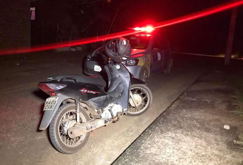 Comparsas são presos suspeitos de roubo e clonagem de motos, no Mariana