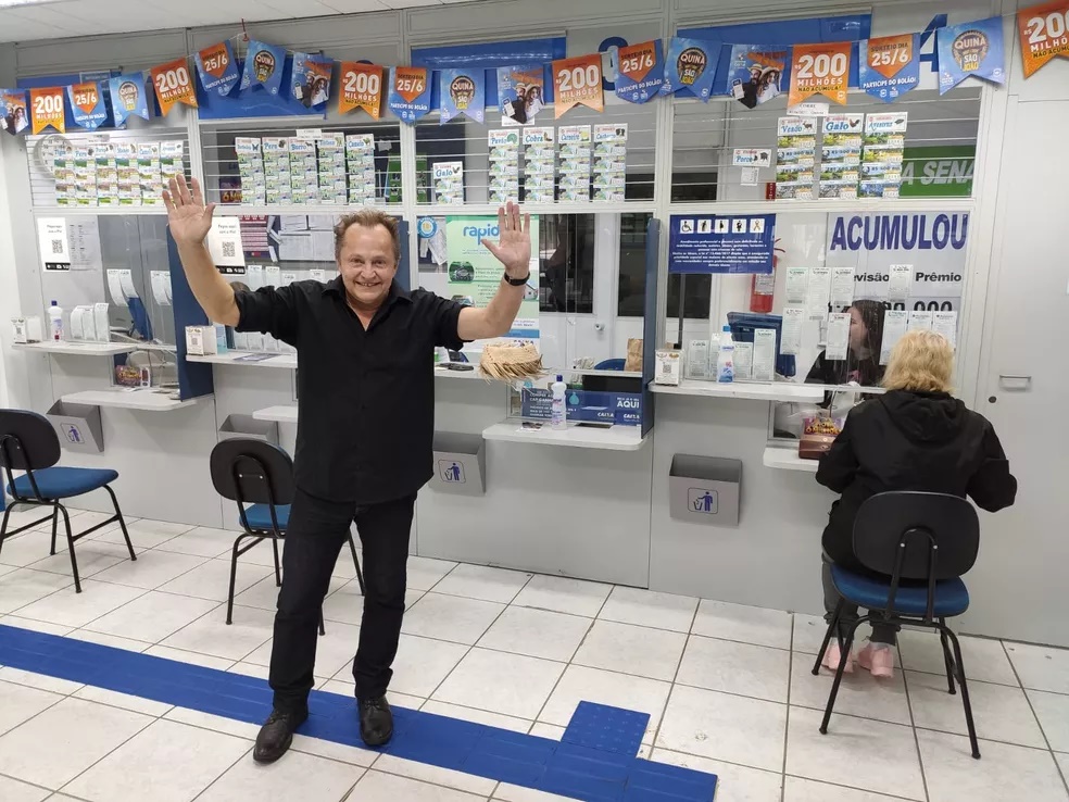 Aposta de SC que ganhou mais de R$ 117 milhões na Mega foi feita em lotérica já premiada em janeiro
