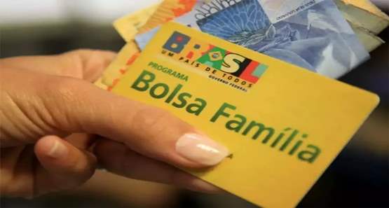 Bolsa Família muda valor do benefício a partir de abril
