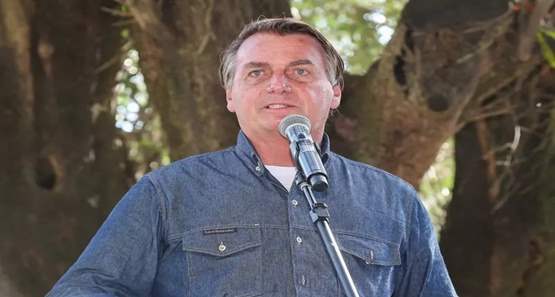 Internado, Presidente Jair Bolsonaro evolui bem e passará por novos exames em São Paulo
