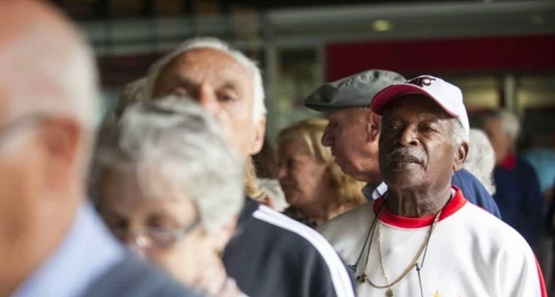 INSS começa a pagar aposentadorias de outubro hoje; veja calendário
