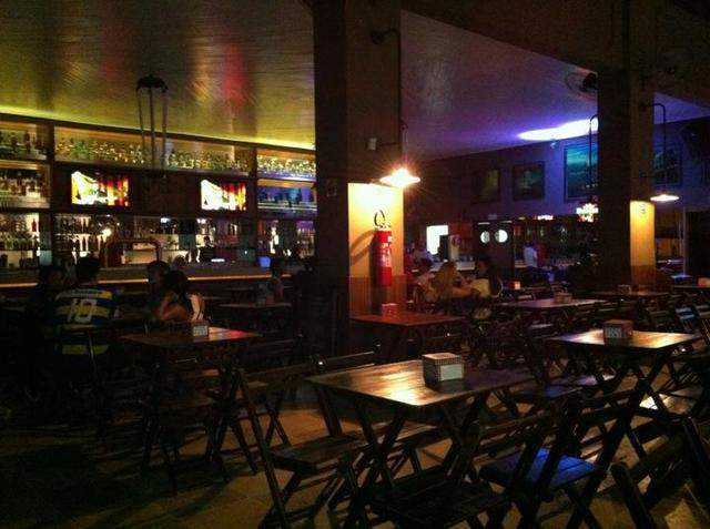 Homem é espancado após confusão  em bar na  Avenida Pinheiro Machado