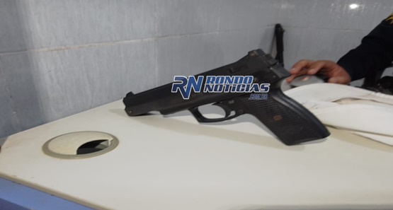 Colecionador de armas faz disparos na frente de boate e atinge motoristas de app
