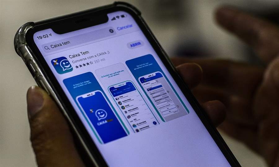 Nascidos em novembro podem atualizar dados cadastrais no Caixa Tem
