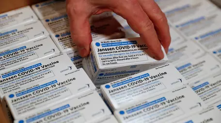 Anvisa autoriza uso emergencial da vacina da Janssen de dose única