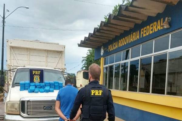 PRF/AC realiza duas apreensões de cocaína em menos de 12 horas