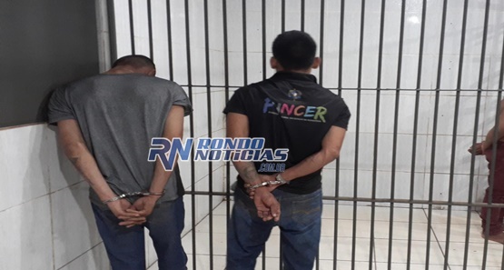 Polícia prende dupla que acabara de furtar motocicleta na zona leste da cidade