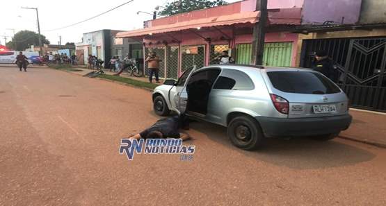 Jovem motorista é executado a tiros dentro de carro na zona leste