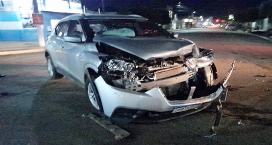 Acidente entre carros deixa criança lesionada no centro da capital
