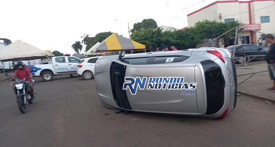 Choque entre carros resulta em capotamento no bairro Nova Porto Velho