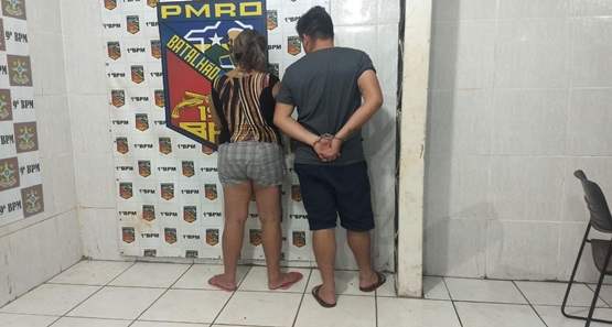 Polícia prende casal com drogas e recupera objetos furtados de residência