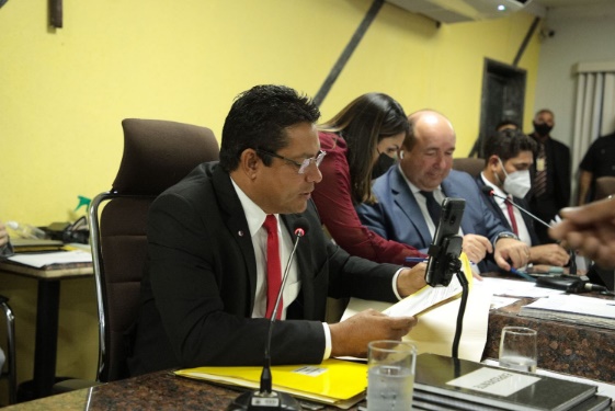 Câmara analisa e vota projeto de recomposição salarial de servidores 
