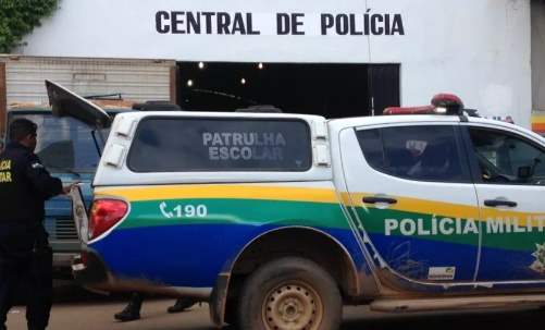 Técnico de enfermagem é preso após assediar duas moças durante atendimento