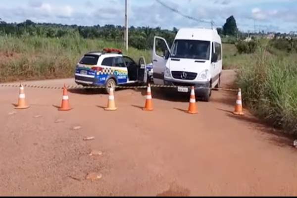 PM bloqueia Estrada da Penal que dá acesso aos presídios de Porto Velho