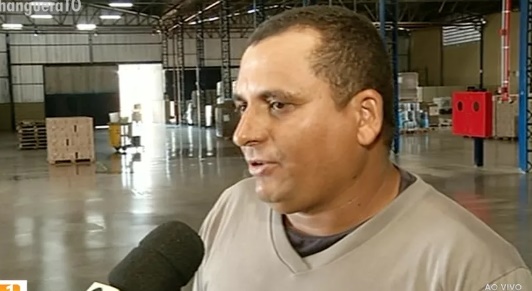 
Auxiliar de serviços gerais recebe PIX de R$ 95 mil por engano e devolve