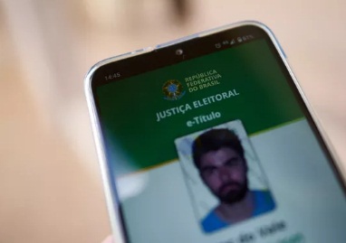 
Saiba como baixar a versão virtual do e-Título, que permite checar local de votação