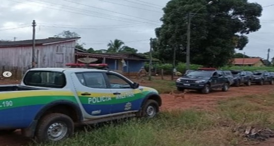 Polícia Civil apreende drogas, dinheiro, veículos e objetos roubados 