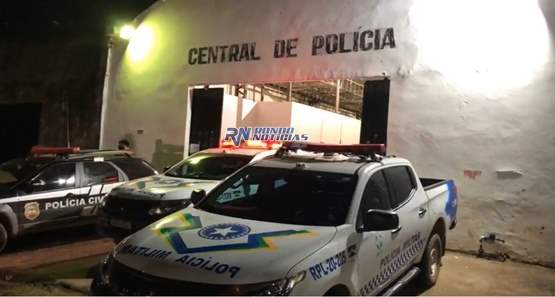Mãe e filha saem na porrada e genro ataca sogra com madeira