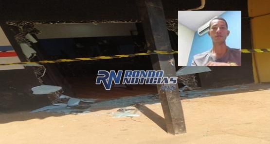 Morre pedreiro que estava em barbearia quando bando desceu do carro atirando