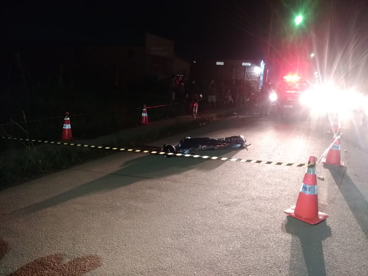 Colisão frontal entre motociclistas, deixa um morto e o outro ferido