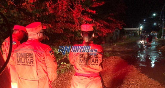 Carro cai em córrego e criança de 10 anos morre afogada na capital 