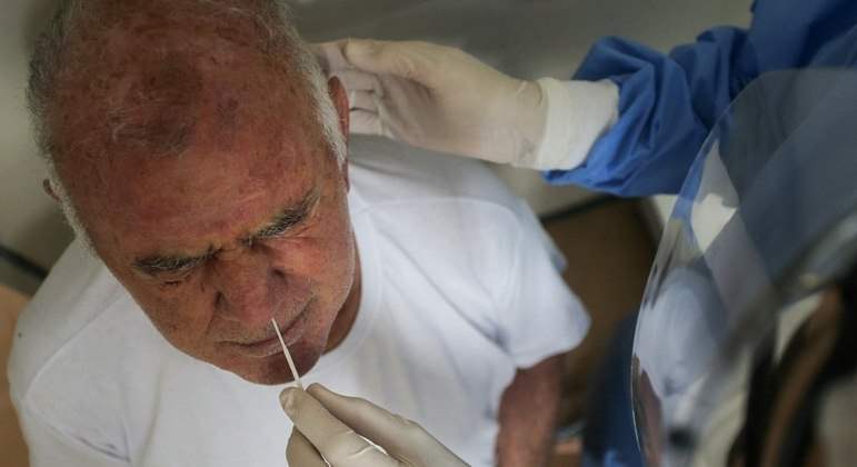 Brasil registra 166 mil novos casos de Covid-19 e 1.135 mortes nas últimas 24 horas