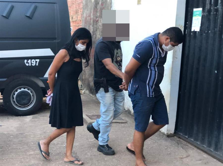 Presos pais da bebê que chegou morta ao hospital  e com marcas de feridas