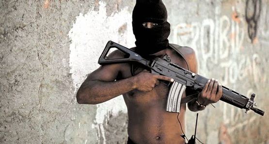 Traficantes proíbem restaurante de vender refeições para policiais na Grande Natal