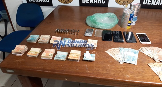 Polícia prende suposto traficante com arma, dinheiro e munições na capital