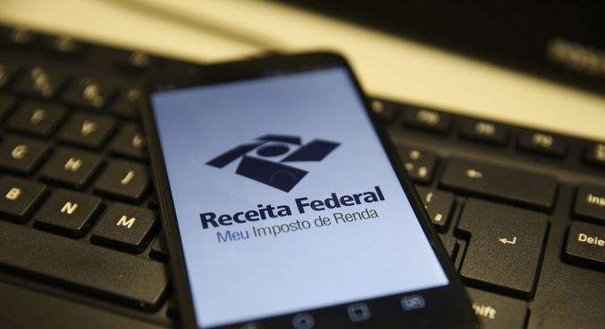 
Declaração do Imposto de Renda 2022 pode ser feita no celular e no computador