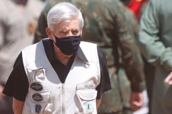 General Heleno fala após recuo de Bolsonaro: “Não desistam do Brasil”; veja o vídeo