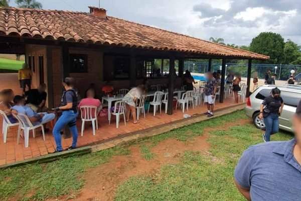 PCDF prende 60 que faziam sexo em festa clandestina de swing