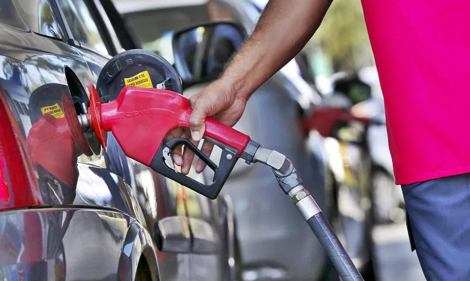 Planalto discute medidas para reduzir preços do diesel e do etanol nos próximos dias