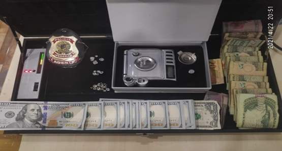 Polícia Federal prende três tentando embarcar diamantes de Rondônia