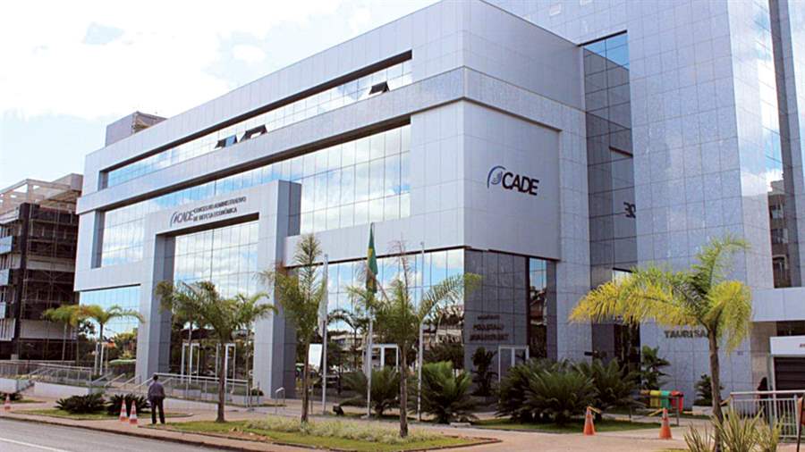 Cade define condições e aprova com restrições venda da Oi Móvel para Claro, TIM e Vivo