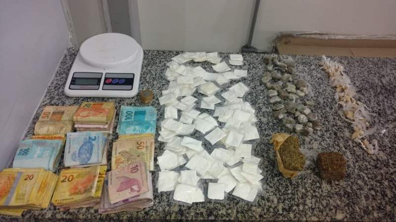 Polícia Militar prende traficante que escondia droga na prótese de perna