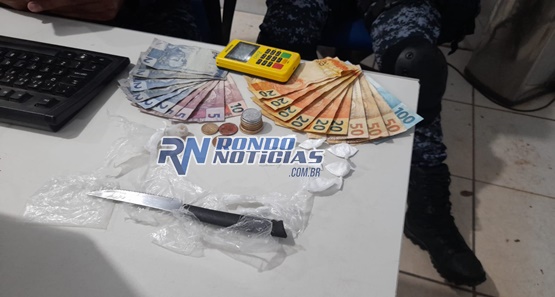 Policiais da Força Tática do 1°Batalhão prendem dupla comercializando droga