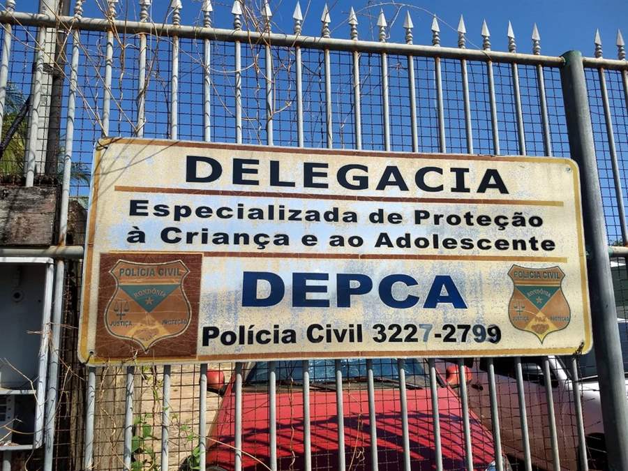 Homem é preso suspeito de estuprar e filmar criança de 7 anos enquanto ela dormia 