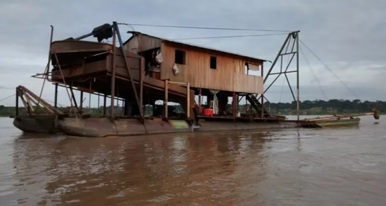 Polícia prende homem garimpando em área de proteção ambiental 
