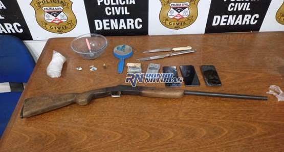 Denarc fecha boca de fumo apreende droga e arma na capital
