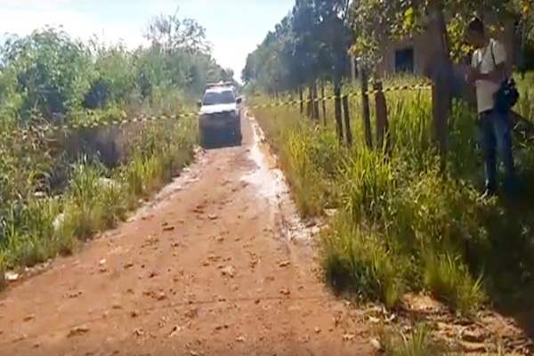 VÍDEO : Corpo de mulher é encontrado em matagal na zona Leste