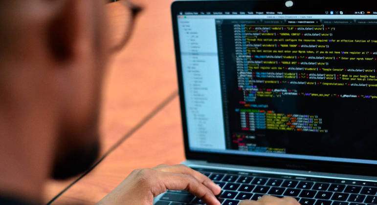 Sistema informatizado do Ministério da Saúde sofre novo ataque hacker na rede interna 