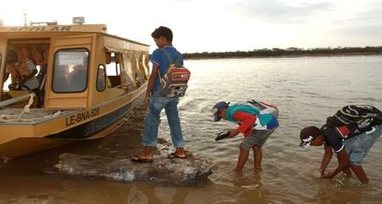 Seduc garante regularizar transporte fluvial para alunos de zonas ribeirinhas 
