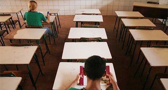 Disque 100 começa a receber denúncia de evasão escolar em todo o Brasil